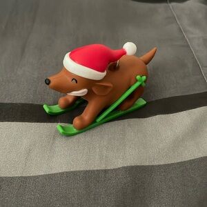 Bath & body works christmas skiing dog hand sanitizer holder